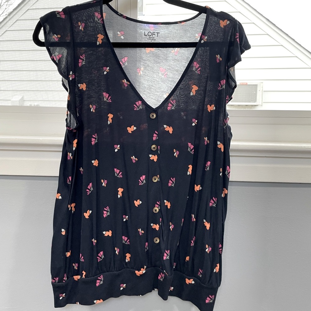 Loft patterned top